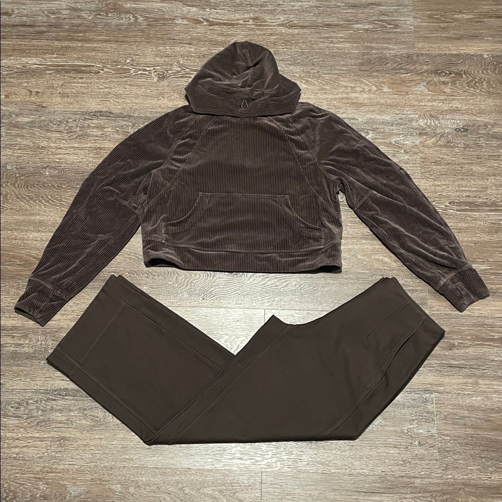 Euc Lululemon Matching Expresso Set. Size Xs-S/Bottom 4